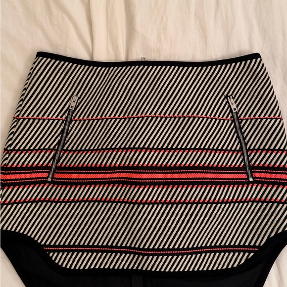 Mini Rag and Bone - Picture 5 of 6